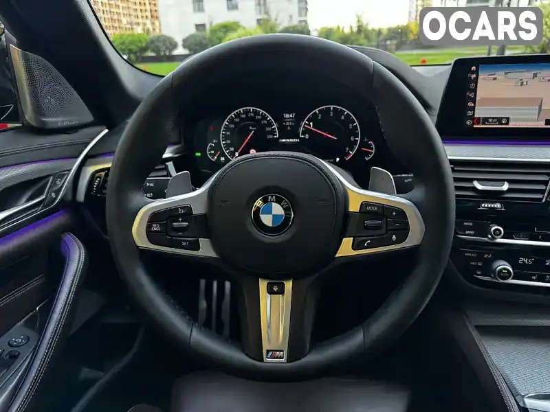 WBAJB9C57KB287643 BMW 5 Series 2018 Седан 4.39 л. Фото 5