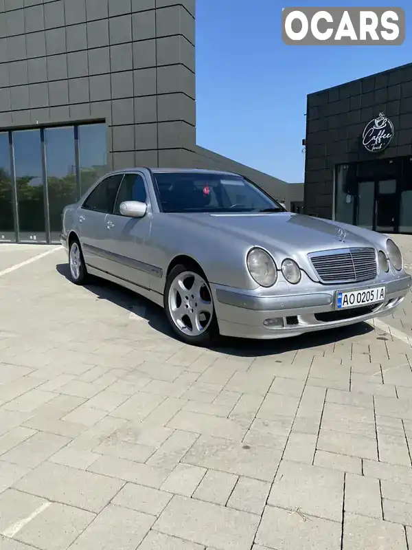 Седан Mercedes-Benz E-Class 2000 2.2 л. Автомат обл. Закарпатська, Тячів - Фото 1/14