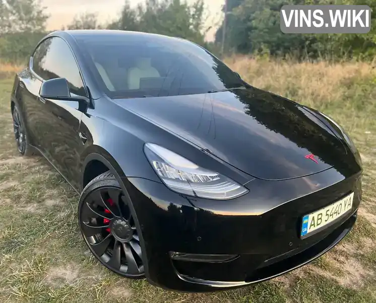 Внедорожник / Кроссовер Tesla Model Y 2020 null_content л. Автомат обл. Винницкая, Винница - Фото 1/21