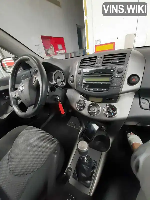 Внедорожник / Кроссовер Toyota RAV4 2010 2.2 л. Ручная / Механика обл. Ивано-Франковская, Калуш - Фото 1/4