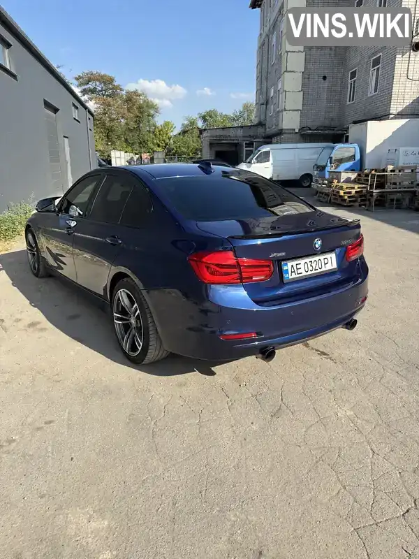 WBA8E5G59JNU45826 BMW 3 Series 2017 Седан 2 л. Фото 3