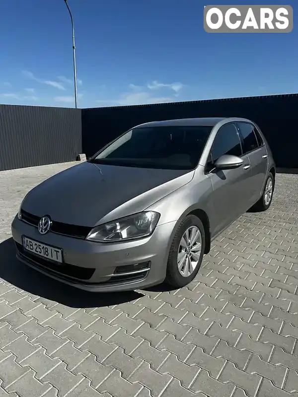 Хетчбек Volkswagen Golf 2013 1.6 л. Ручна / Механіка обл. Хмельницька, Летичів - Фото 1/14