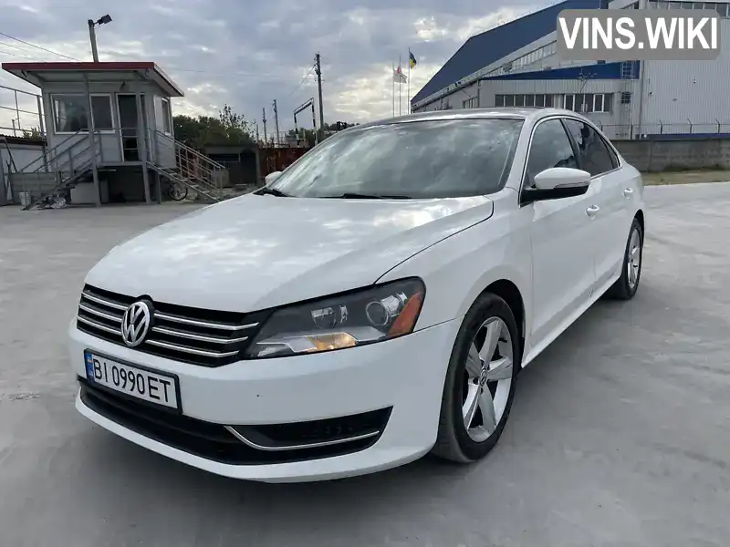 Седан Volkswagen Passat 2014 1.8 л. Автомат обл. Полтавская, Кременчуг - Фото 1/21