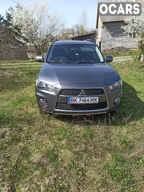 Позашляховик / Кросовер Mitsubishi Outlander 2011 2.36 л. Варіатор обл. Рівненська, Костопіль - Фото 1/8