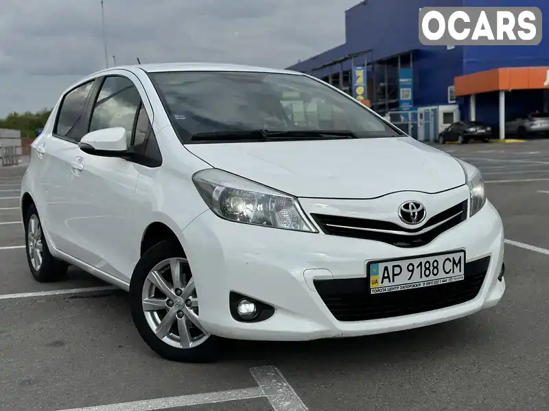 Хэтчбек Toyota Yaris 2013 1.33 л. Автомат обл. Запорожская, Запорожье - Фото 1/21