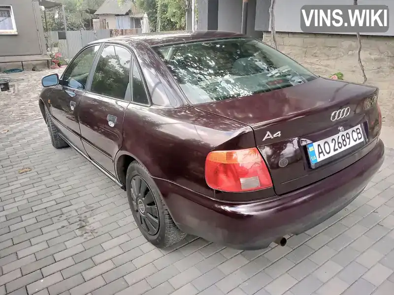 Седан Audi A4 1996 1.6 л. Ручная / Механика обл. Закарпатская, Ужгород - Фото 1/10