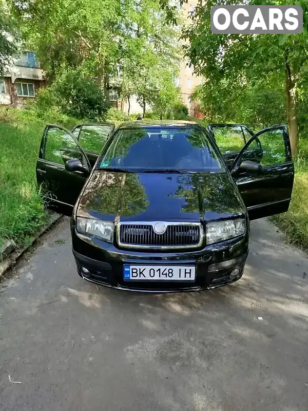 Хетчбек Skoda Fabia 2006 1.2 л. Ручна / Механіка обл. Рівненська, Дубровиця - Фото 1/12