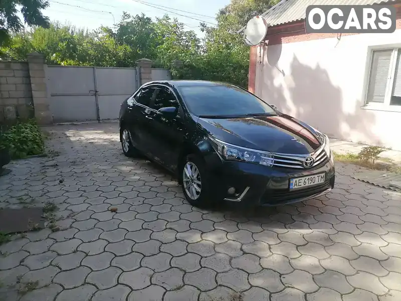 Седан Toyota Corolla 2013 1.6 л. Варіатор обл. Дніпропетровська, Кам'янське (Дніпродзержинськ) - Фото 1/9