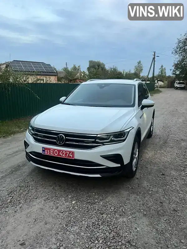 Позашляховик / Кросовер Volkswagen Tiguan 2021 2 л. Автомат обл. Житомирська, Коростень - Фото 1/21