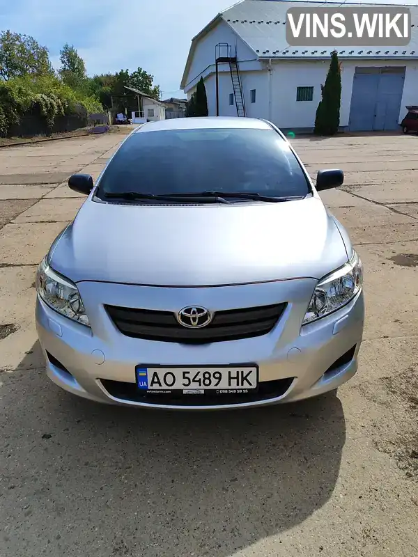 Седан Toyota Corolla 2009 1.4 л. Ручна / Механіка обл. Закарпатська, Мукачево - Фото 1/21