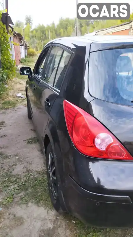 Хетчбек Nissan TIIDA 2011 1.6 л. Ручна / Механіка обл. Чернігівська, Чернігів - Фото 1/20