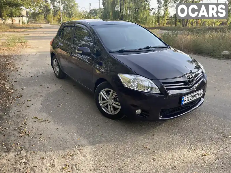 Хетчбек Toyota Auris 2011 1.6 л. Автомат обл. Харківська, Харків - Фото 1/13