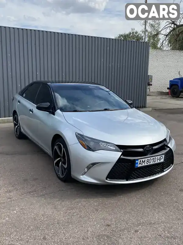 Седан Toyota Camry 2015 2.49 л. Автомат обл. Житомирська, Житомир - Фото 1/19