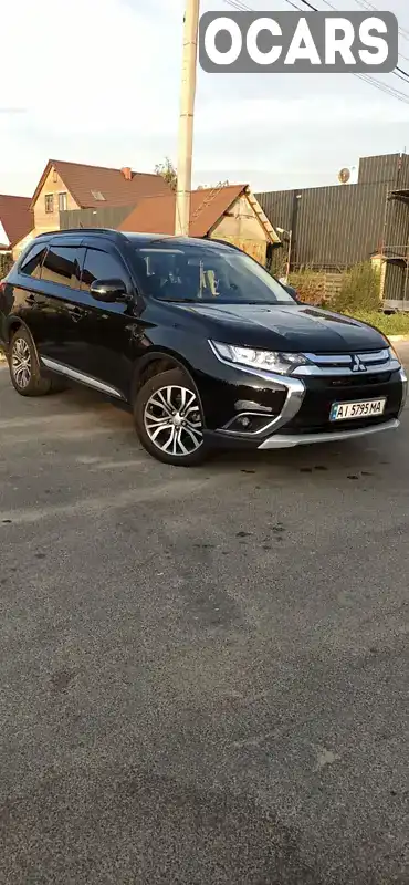 Позашляховик / Кросовер Mitsubishi Outlander 2016 2.36 л. Варіатор обл. Київська, Буча - Фото 1/21