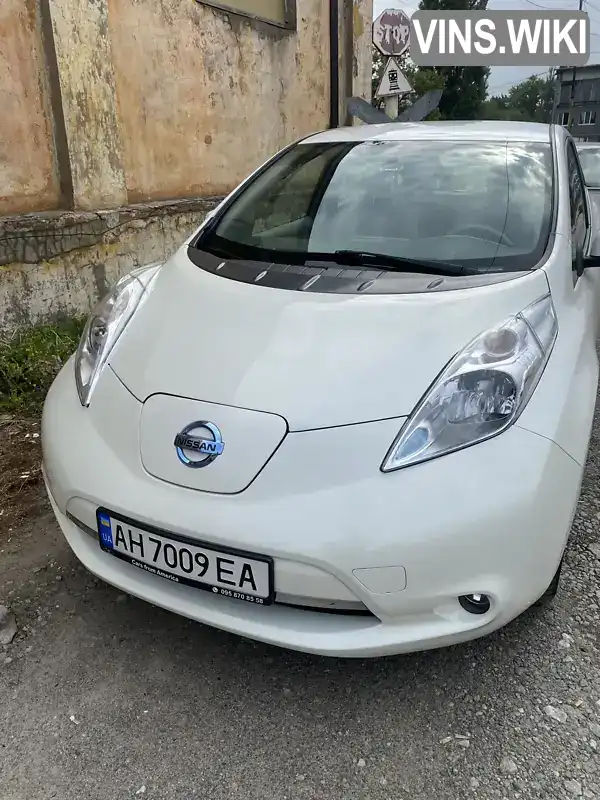 Хэтчбек Nissan Leaf 2015 null_content л. обл. Днепропетровская, Днепр (Днепропетровск) - Фото 1/15