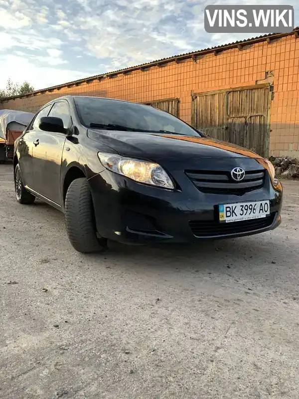 Седан Toyota Corolla 2008 1.6 л. Ручна / Механіка обл. Рівненська, Гоща - Фото 1/20