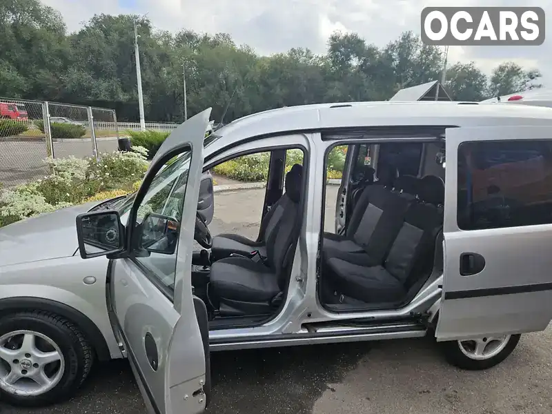 W0L0XCF06A4209200 Opel Combo 2010 Минивэн 1.25 л. Фото 9