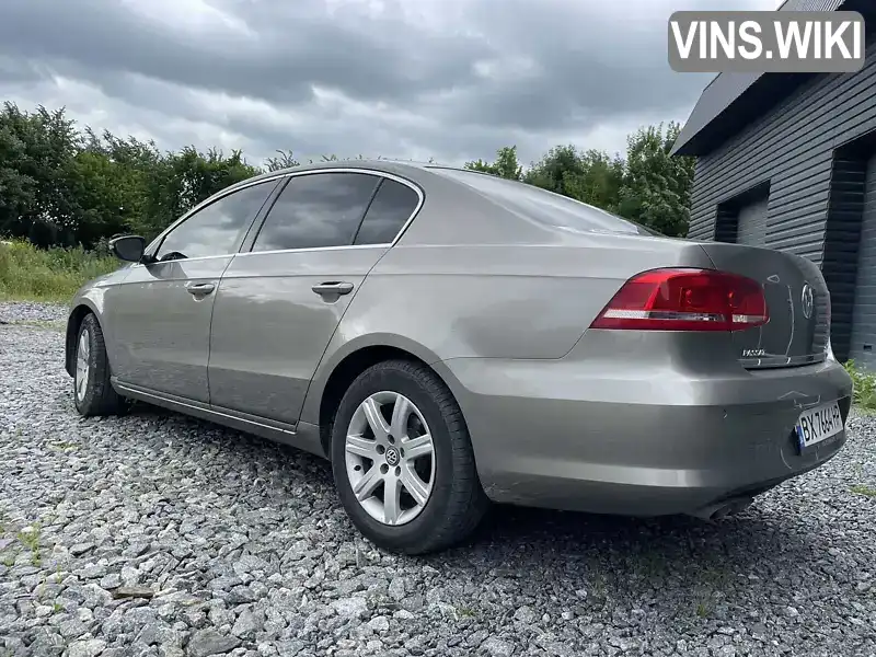 Седан Volkswagen Passat 2014 2 л. Ручна / Механіка обл. Житомирська, Звягель - Фото 1/21