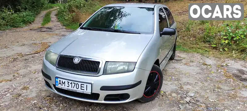 Хетчбек Skoda Fabia 2005 1.2 л. Ручна / Механіка обл. Житомирська, Коростень - Фото 1/21