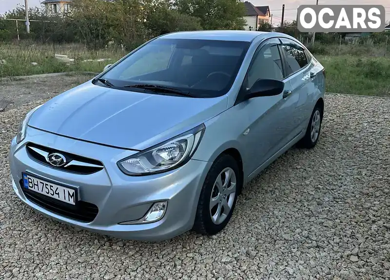 Z94CT41CABR050214 Hyundai Accent 2011 Седан 1.4 л. Фото 1