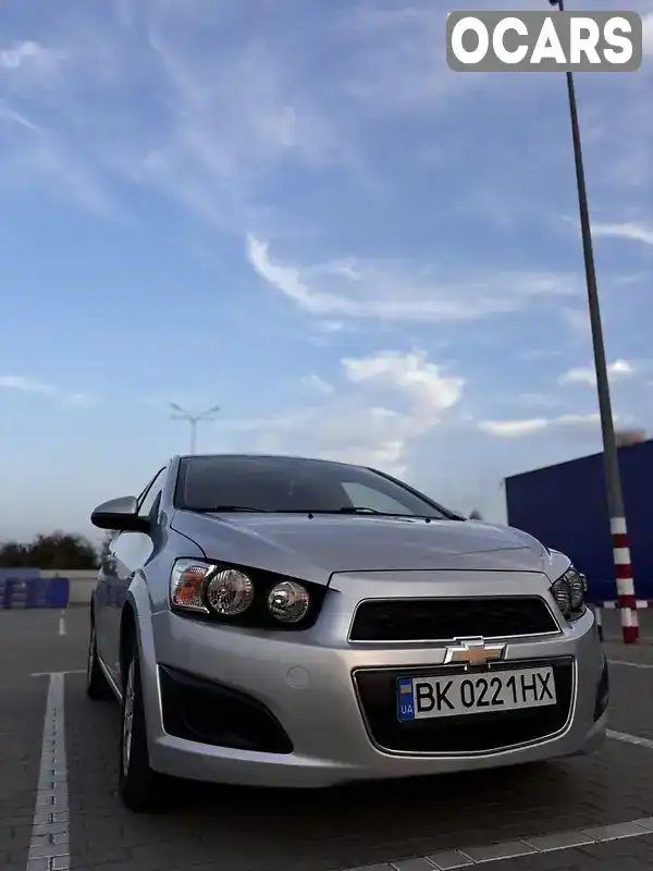 Хэтчбек Chevrolet Aveo 2012 1.2 л. Ручная / Механика обл. Ровенская, Дубно - Фото 1/9