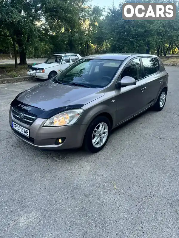 U5YFF24128L108756 Kia Ceed 2008 Хэтчбек 1.4 л. Фото 1