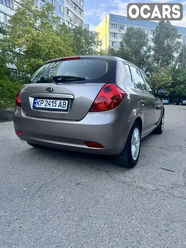 U5YFF24128L108756 Kia Ceed 2008 Хэтчбек 1.4 л. Фото 5