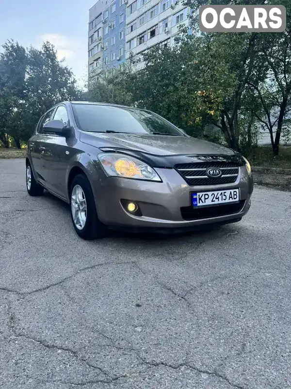 U5YFF24128L108756 Kia Ceed 2008 Хэтчбек 1.4 л. Фото 7