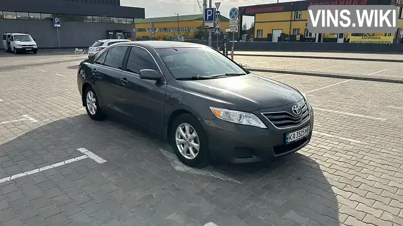 Седан Toyota Camry 2010 2.5 л. Автомат обл. Київська, Київ - Фото 1/21