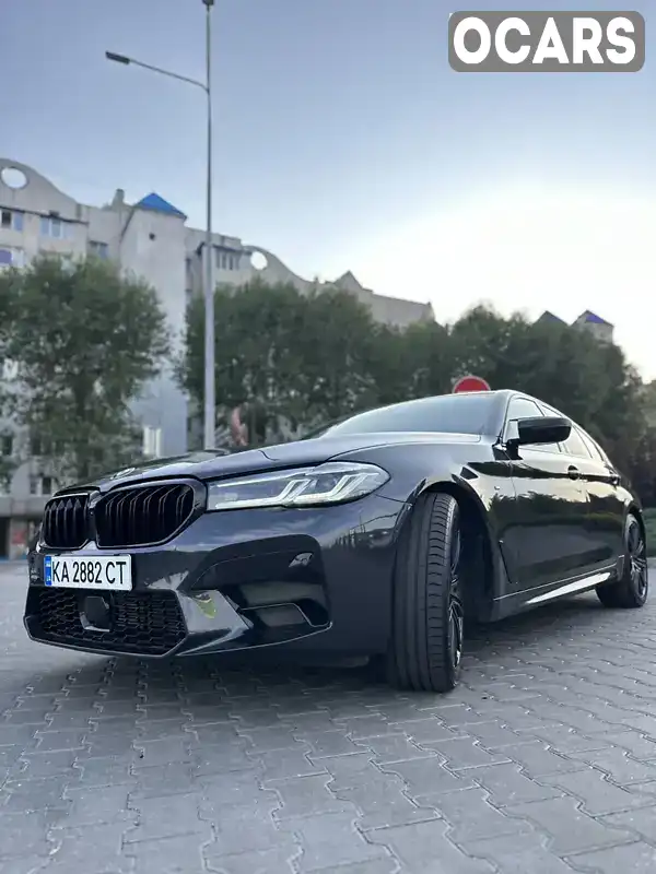 WBAJD11080B196297 BMW 5 Series 2018 Седан 3 л. Фото 3