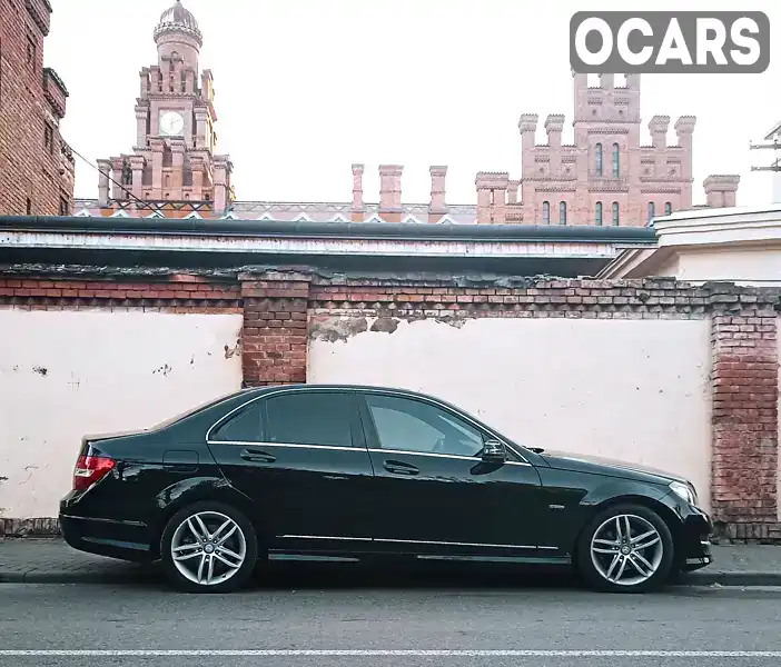 Седан Mercedes-Benz C-Class 2012 1.8 л. Автомат обл. Чернівецька, Чернівці - Фото 1/21