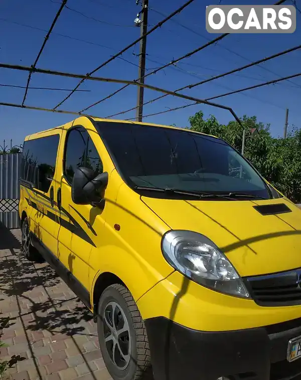 Мінівен Opel Vivaro 2007 2 л. Ручна / Механіка обл. Київська, Миронівка - Фото 1/10