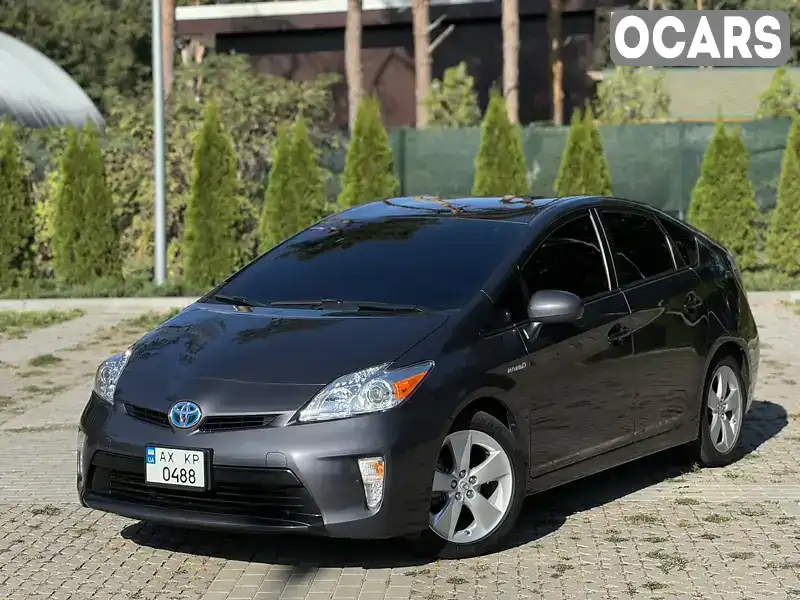 Хетчбек Toyota Prius 2015 1.8 л. Автомат обл. Харківська, Харків - Фото 1/21