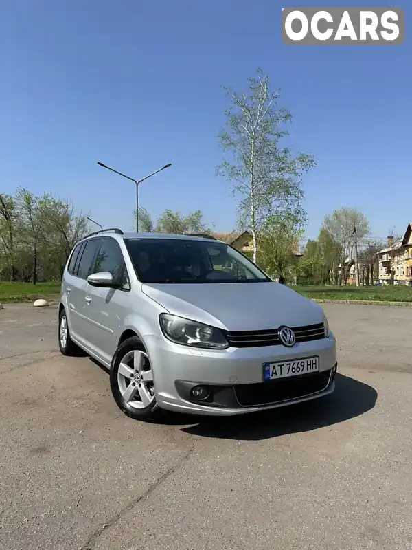 Мінівен Volkswagen Touran 2012 2 л. Автомат обл. Дніпропетровська, Дніпро (Дніпропетровськ) - Фото 1/21