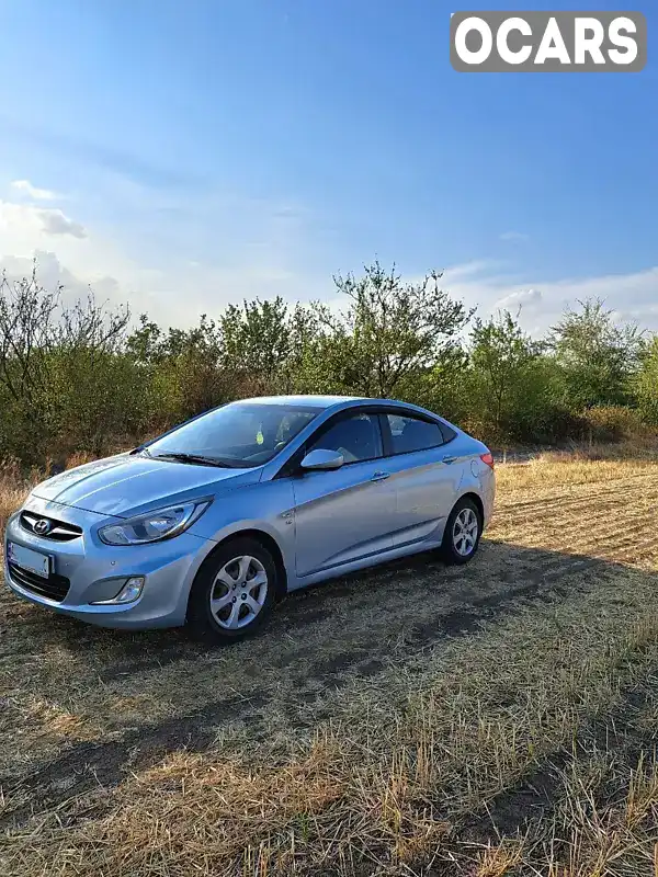 Седан Hyundai Accent 2011 1.6 л. Ручна / Механіка обл. Дніпропетровська, Кривий Ріг - Фото 1/21