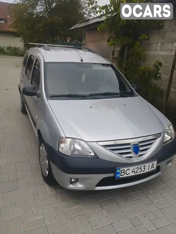 Седан Dacia Logan 2008 1.6 л. Ручна / Механіка обл. Львівська, Львів - Фото 1/11