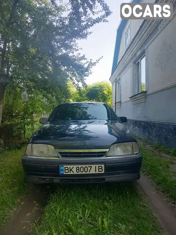 Седан Opel Omega 1992 2 л. Ручна / Механіка обл. Рівненська, Дубно - Фото 1/9