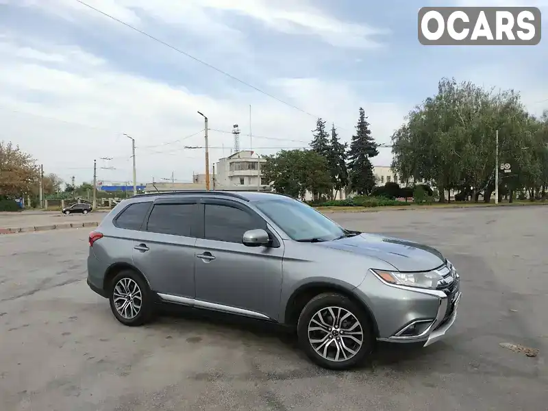 Позашляховик / Кросовер Mitsubishi Outlander 2016 2.36 л. Варіатор обл. Житомирська, Житомир - Фото 1/16