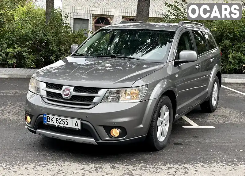 Позашляховик / Кросовер Fiat Freemont 2012 1.96 л. Автомат обл. Рівненська, location.city.smyha - Фото 1/21