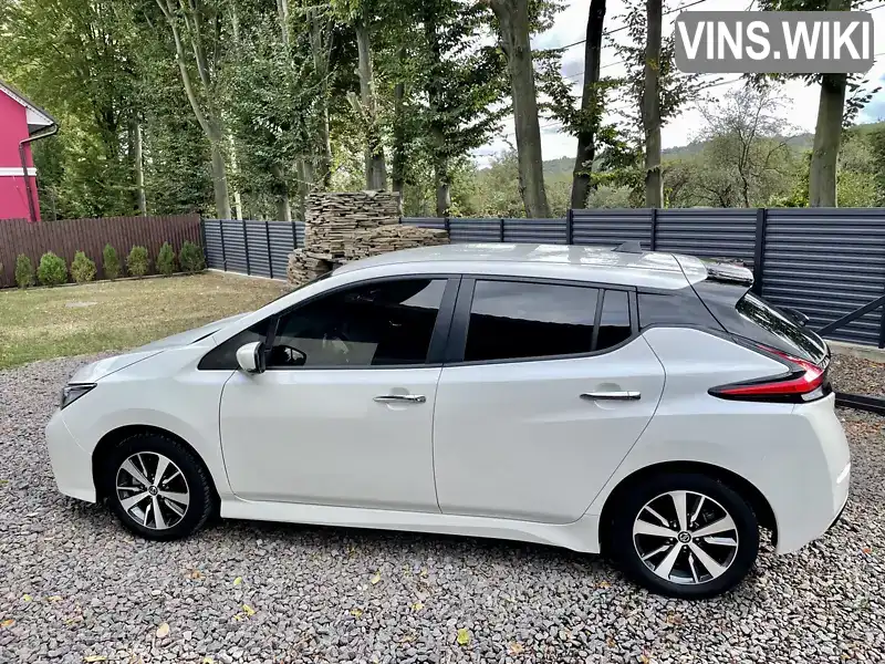 Хетчбек Nissan Leaf 2022 null_content л. обл. Чернівецька, Чернівці - Фото 1/21