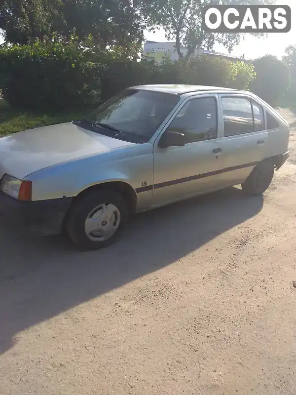 Хетчбек Opel Kadett 1988 1.3 л. Ручна / Механіка обл. Тернопільська, Кременець - Фото 1/11