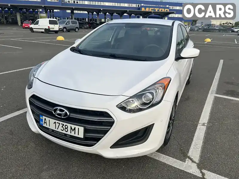 Хетчбек Hyundai Elantra 2015 2 л. Автомат обл. Київська, Київ - Фото 1/10