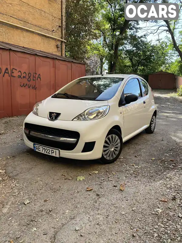 Хетчбек Peugeot 107 2011 1 л. Ручна / Механіка обл. Дніпропетровська, Дніпро (Дніпропетровськ) - Фото 1/12