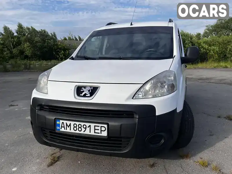 Мінівен Peugeot Partner 2010 1.56 л. Ручна / Механіка обл. Хмельницька, Шепетівка - Фото 1/9