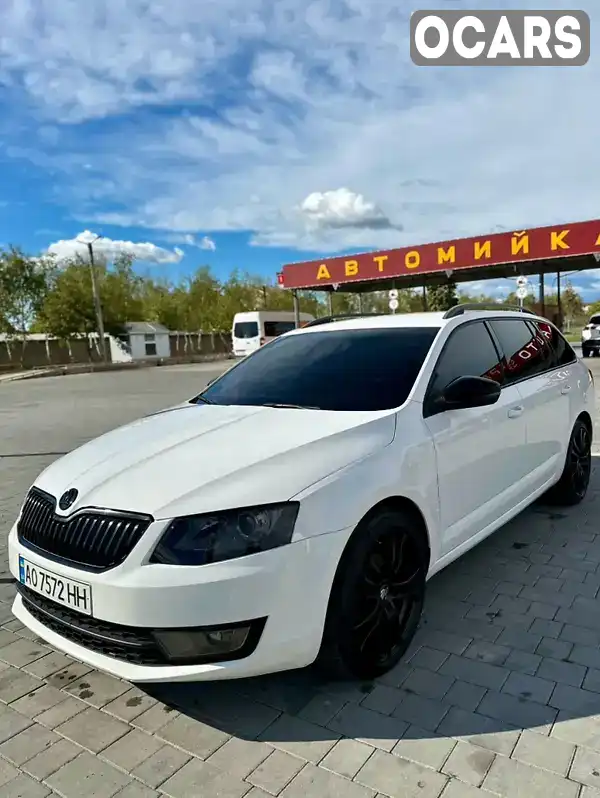 Універсал Skoda Octavia 2015 1.6 л. Ручна / Механіка обл. Закарпатська, Виноградів - Фото 1/18