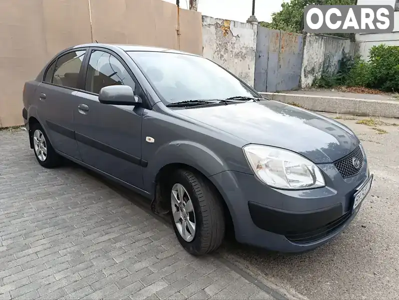 Седан Kia Rio 2006 1.4 л. Автомат обл. Миколаївська, Миколаїв - Фото 1/17