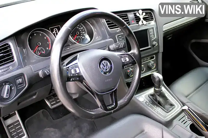 3VWH17AU7HM510720 Volkswagen Golf 2017 Універсал 1.8 л. Фото 4