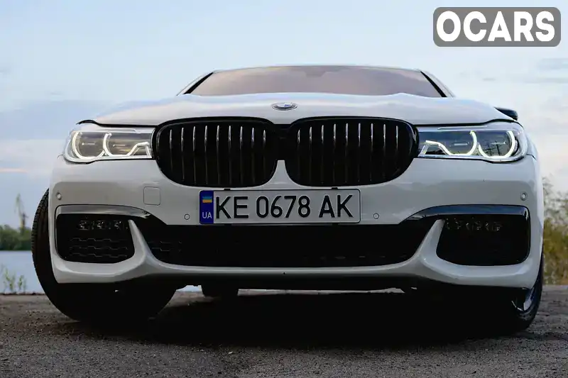 WBA7F0C50GGL99642 BMW 7 Series 2015 Седан 4.39 л. Фото 4