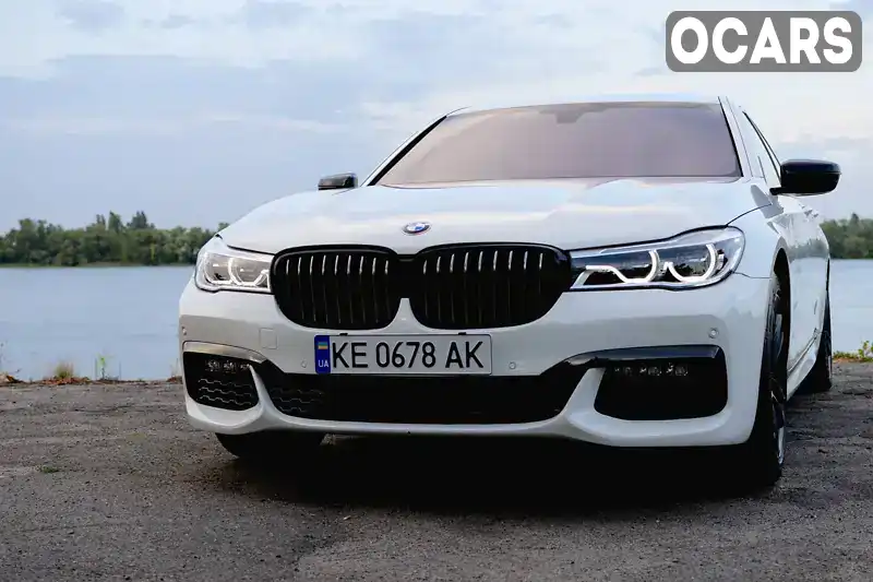 WBA7F0C50GGL99642 BMW 7 Series 2015 Седан 4.39 л. Фото 6