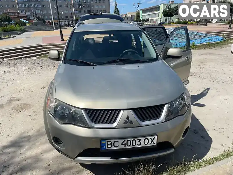 Позашляховик / Кросовер Mitsubishi Outlander 2006 2 л. Ручна / Механіка обл. Львівська, Золочів - Фото 1/21